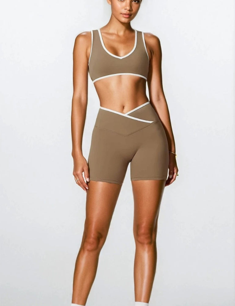 V-Waist Contour Short
