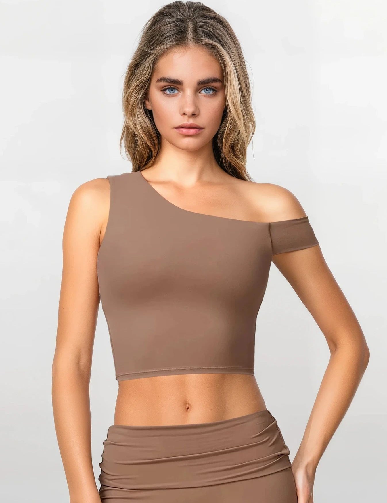 Asymmetric Sculpt Crop
