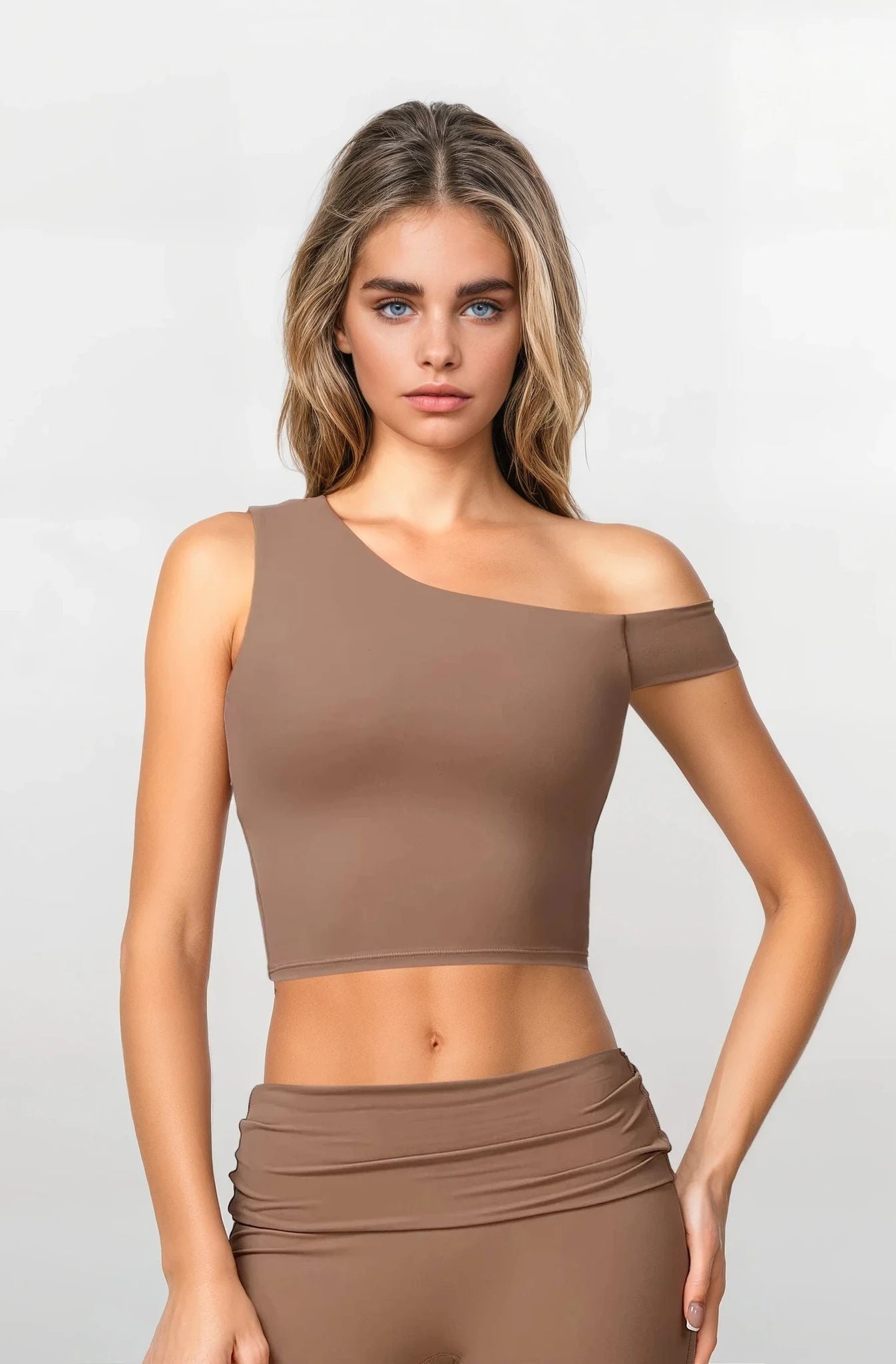 Asymmetric Sculpt Crop