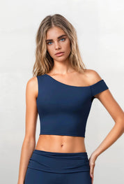 Asymmetric Sculpt Crop